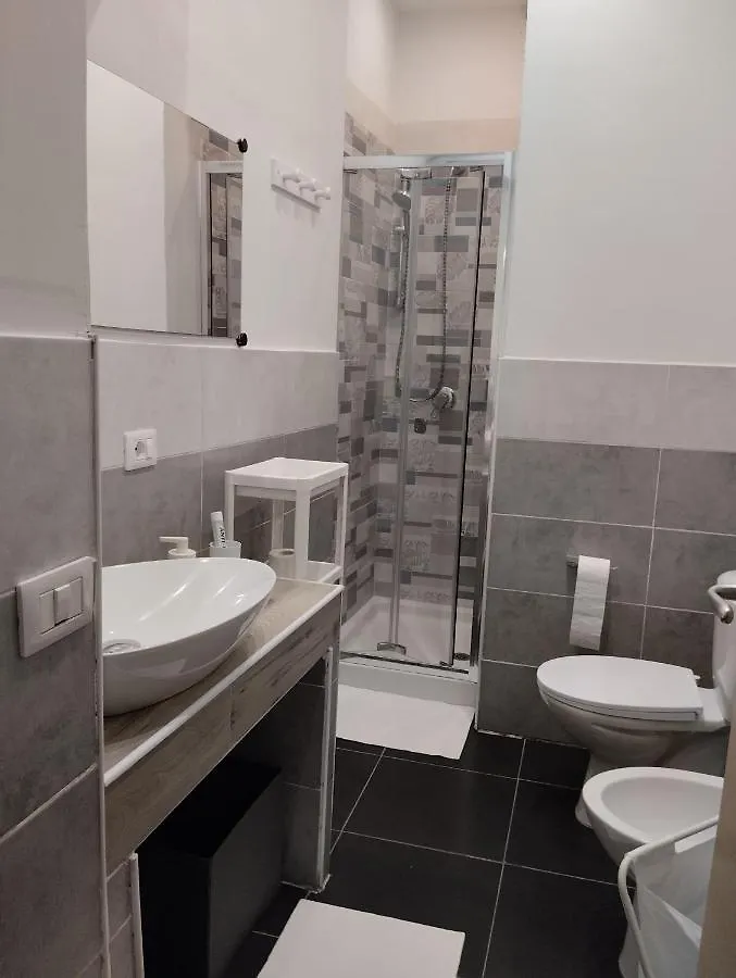 Apartament House Luroke Katania